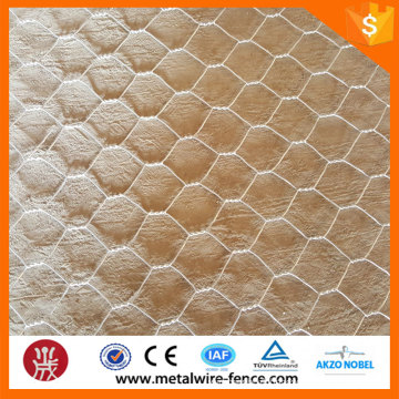 2016 China supplier pvc coated hexagonal chicken wire mesh